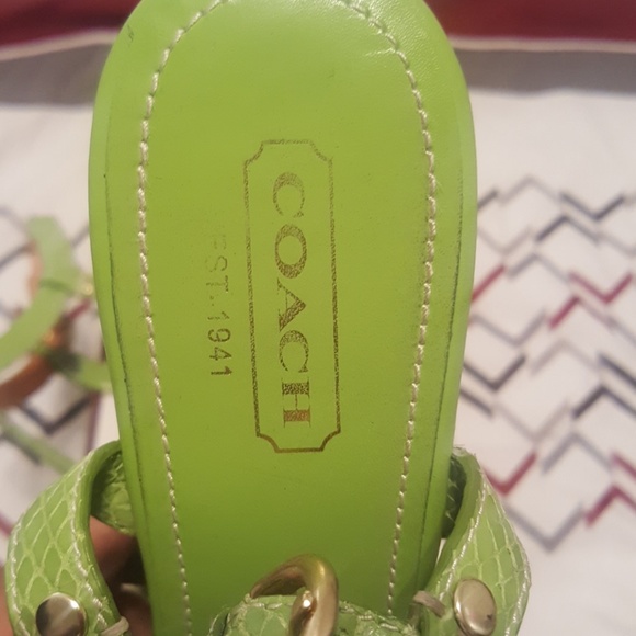 *SOLD* Coach Wedge Shoe - Picture 3 of 5